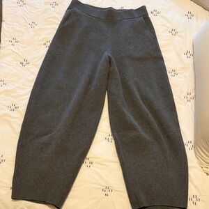 NWOT Cos MERINO WOOL BARREL-LEG PANTS